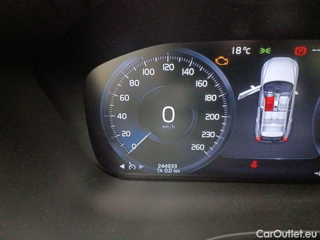 Volvo  XC60 Volvo  D4 120kW Geartronic Momentum Pro 5d #6