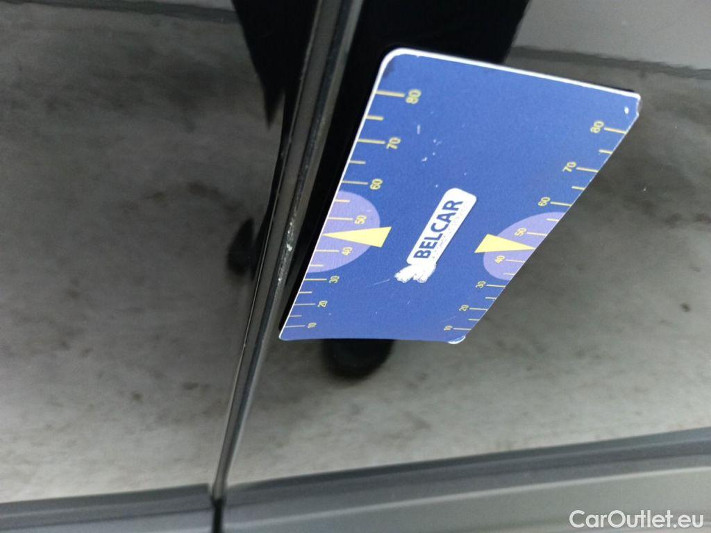 Peugeot  3008 Peugeot  1.5 BlueHDi 96kW S&S Active Pack 5d #24