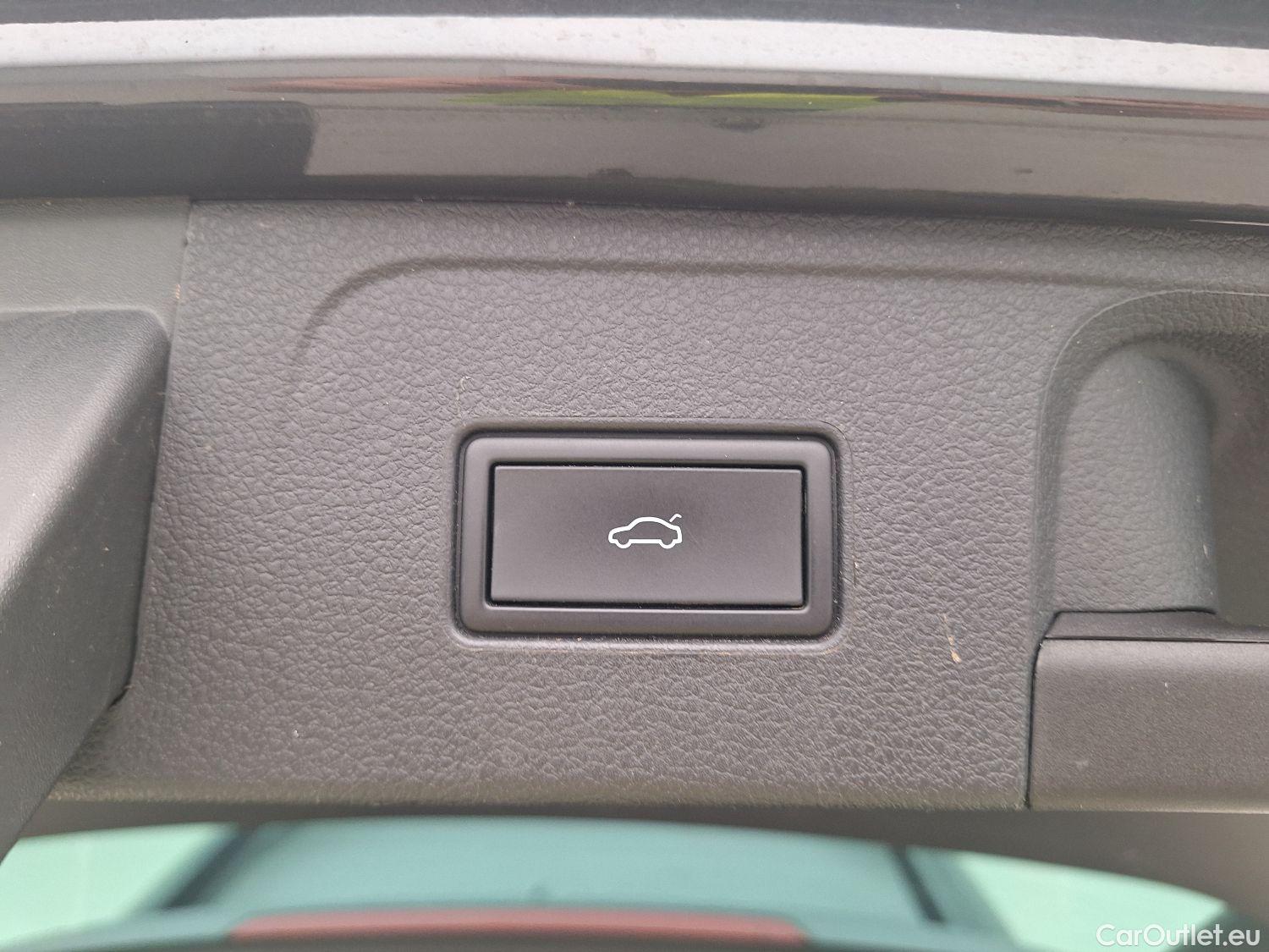 Volkswagen  Passat VW,  Variant FL'19, Volkswagen  Variant 2.0 TDI 90kW DSG Style B #25