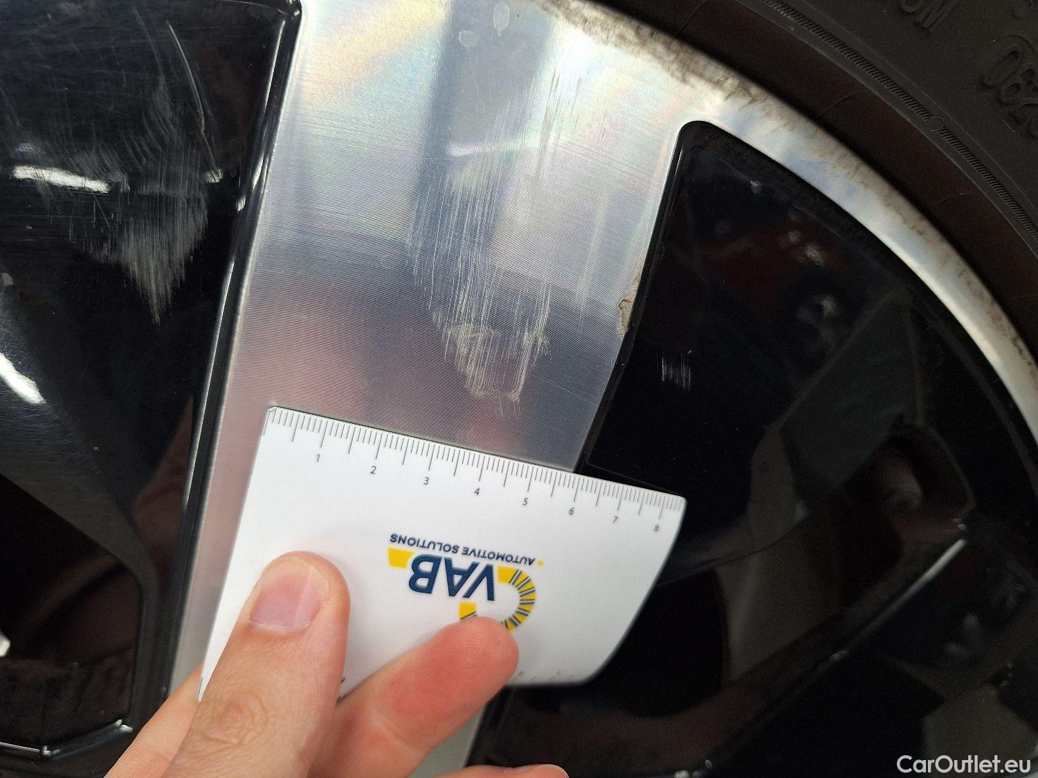 Mercedes  GLB Mercedes,  '19, Mercedes-Benz   200 d Business Solution 5d #8