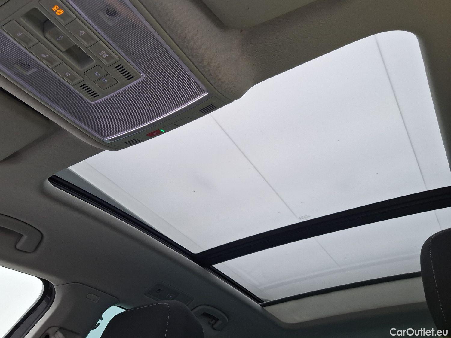 Volkswagen  Passat VW,  Variant FL'19, Volkswagen  Variant 2.0 TDI 90kW DSG Style B #24