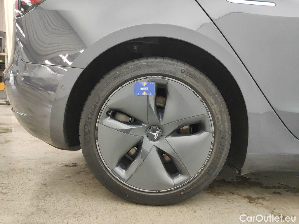 Tesla  Model 3 Tesla  Standard RWD Plus 4d #43