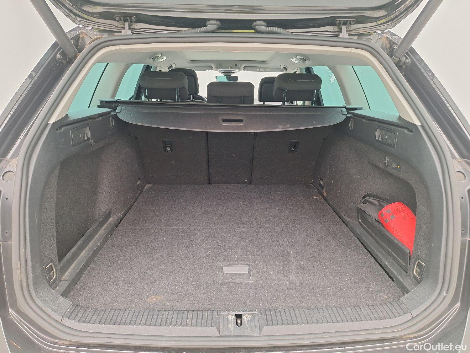 Volkswagen  Passat VW,  Variant FL'19, Volkswagen  Variant 2.0 TDI 90kW DSG Style B #7