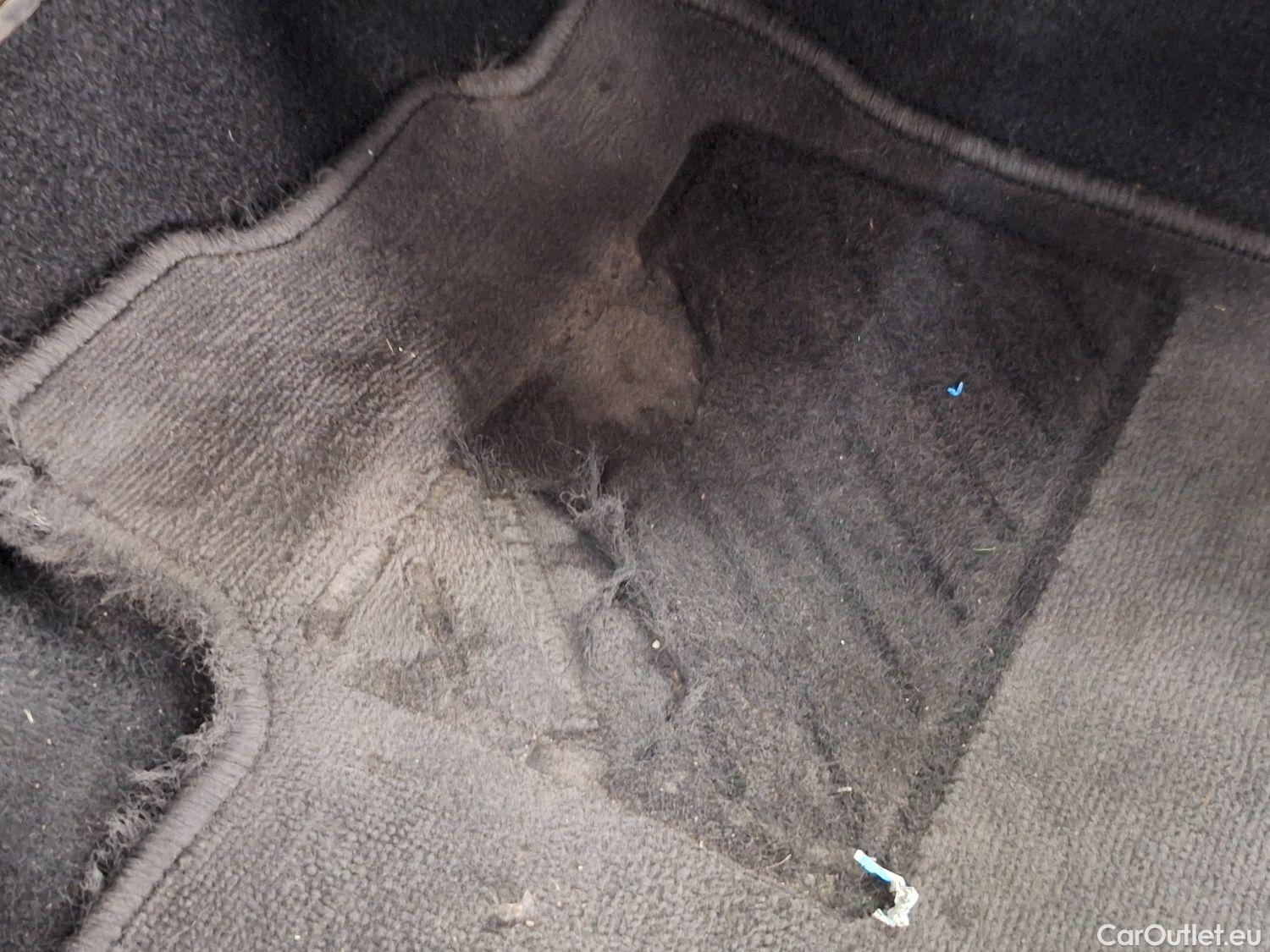  Dacia  Sandero Dacia,  '13, Dacia  1.0 SCe 75 Lauréate 5d #36