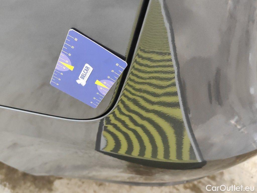 Tesla  Model 3 Tesla  Standard RWD Plus 4d #40