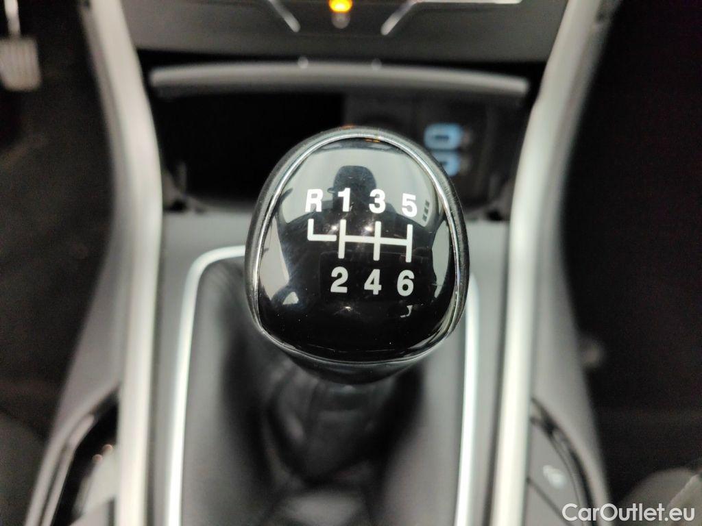 Ford  S-Max Ford  2.0 TDCi 110kW S/S Trend 5d #24