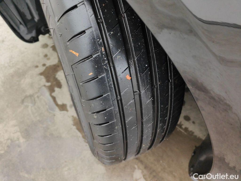 Mercedes  A-Klasse MERCEDES CLASSE A (W177) A 180 136hp Business Line 5d #15