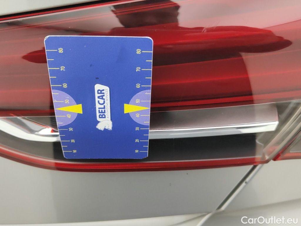 Opel  Insignia OPEL  GRAND SPORT DIESEL - 2020 1.5 Turbo D 122 Business Elegance 5d #27