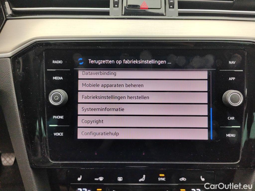 Volkswagen  Passat VOLKSWAGEN  VARIANT PA - 2019 2.0 TDi 150 Elegance (EU6 d) 5d #12