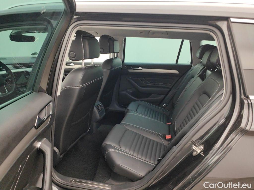 Volkswagen  Passat VOLKSWAGEN  VARIANT PA - 2019 2.0 TDi 150 Elegance (EU6 d) 5d #10