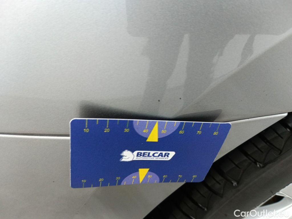 Volkswagen  Passat Volkswagen  Variant 2.0 TDI 90kW DSG Elegance Business 5d #32