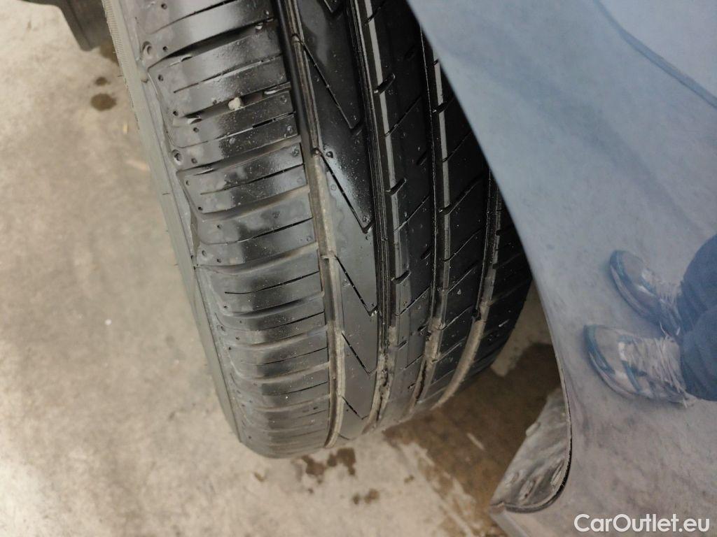 Ford  S-Max Ford  2.0 TDCi 110kW S/S Trend 5d #16