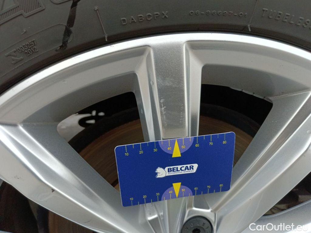 Volkswagen  Passat Volkswagen  Variant 2.0 TDI 90kW DSG Elegance Business 5d #58