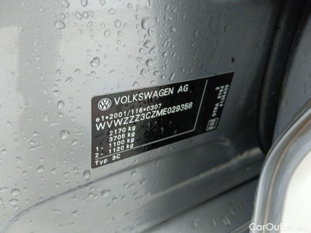 Volkswagen  Passat Volkswagen  Variant 2.0 TDI 90kW DSG Elegance Business 5d #20