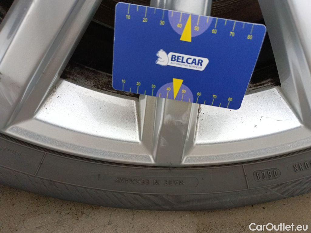 Volkswagen  Passat Volkswagen  Variant 2.0 TDI 90kW DSG Elegance Business 5d #60