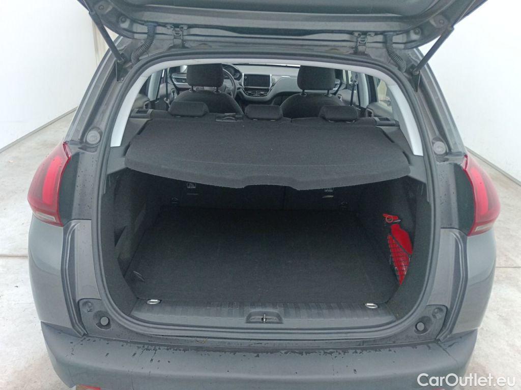 Peugeot  2008 Peugeot  1.2 Puretech 61kW S&S Active 5d #14