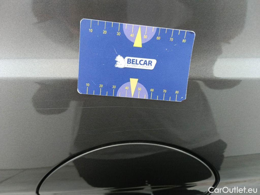 Peugeot  2008 Peugeot  1.2 Puretech 61kW S&S Active 5d #38