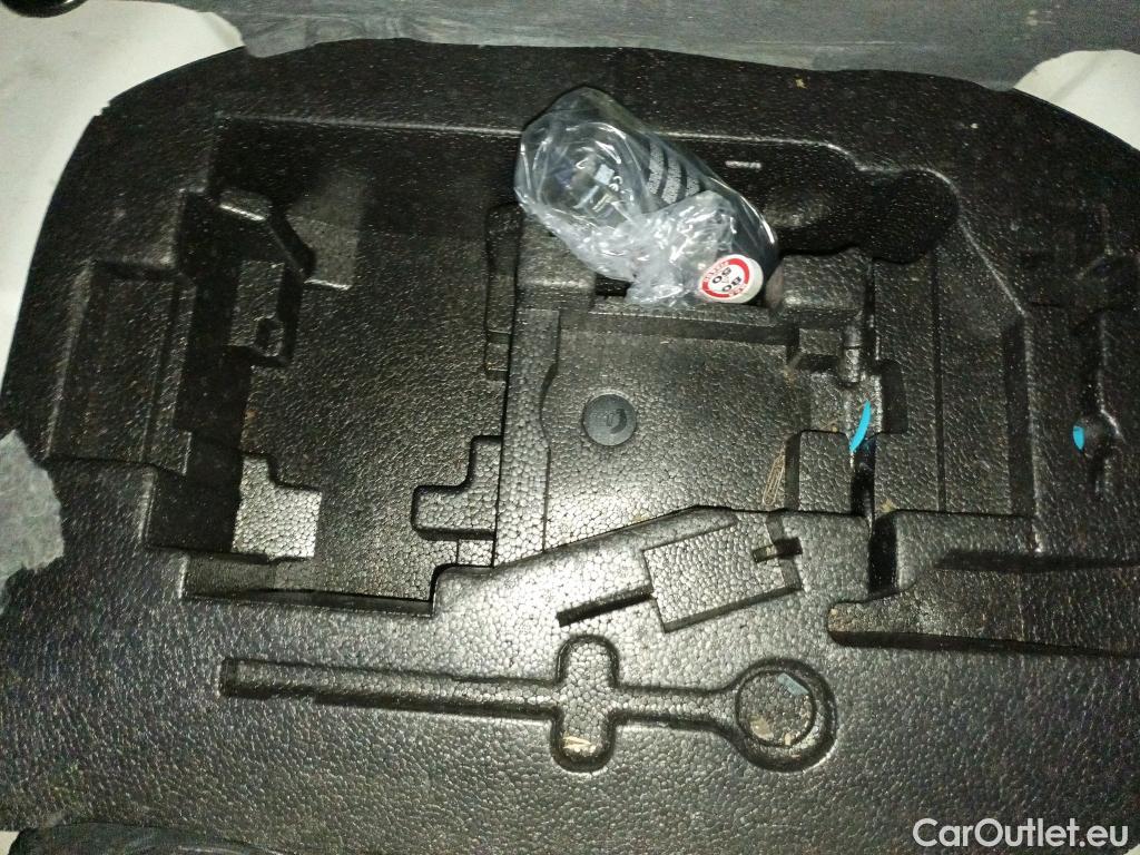 Fiat  500 FIAT  / 2015 / 3P / berlina con portón Pop 1.2 8v 51KW (69 CV) #9