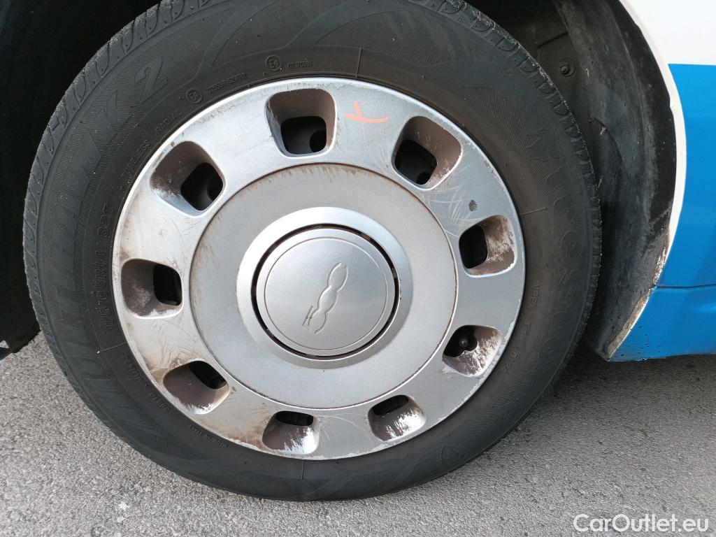 Fiat  500 FIAT  / 2015 / 3P / berlina con portón Pop 1.2 8v 51KW (69 CV) #32