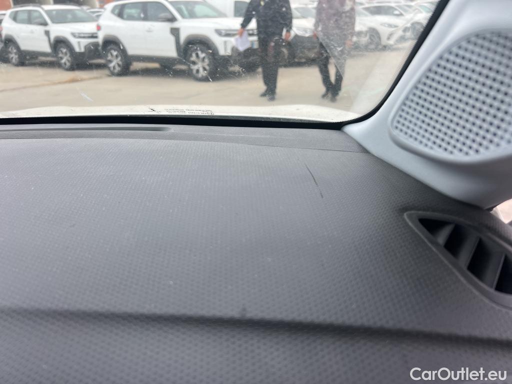  Opel  Corsa OPEL  / 2019 / 5P / berlina con portón 1.5D DT 74kW (100CV) Edition #4