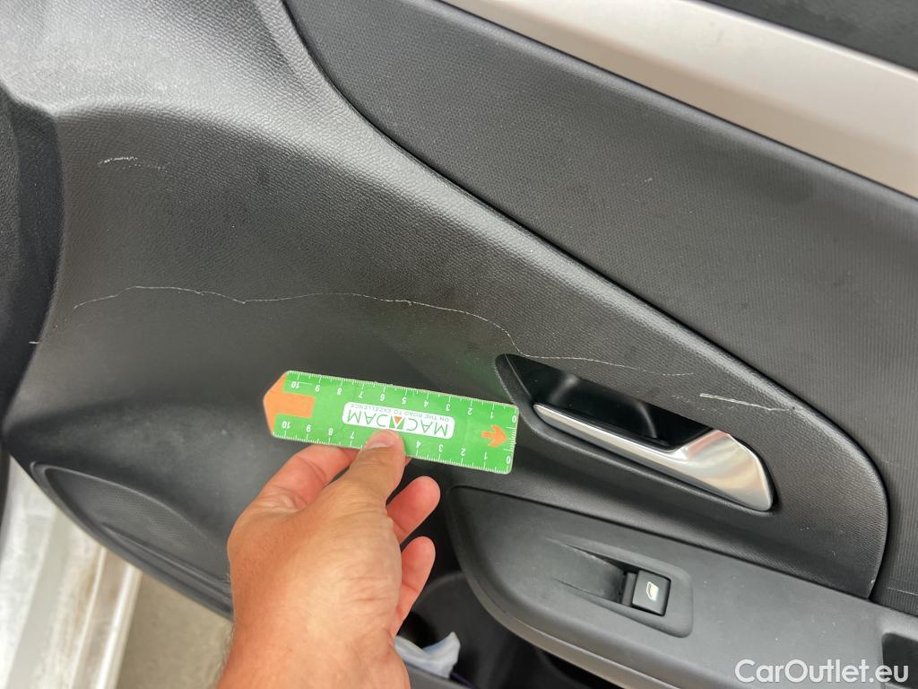  Opel  Corsa OPEL  / 2019 / 5P / berlina con portón 1.5D DT 74kW (100CV) Edition #16