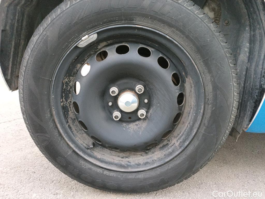 Fiat  500 FIAT  / 2015 / 3P / berlina con portón Pop 1.2 8v 51KW (69 CV) #31