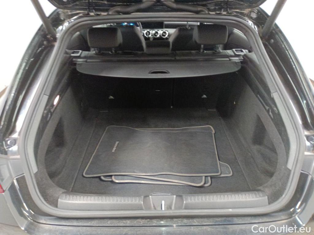 Mercedes  CLA-Klasse Mercedes-Benz CLA Shooting Brake CLA 180 d Aut. 5d #17