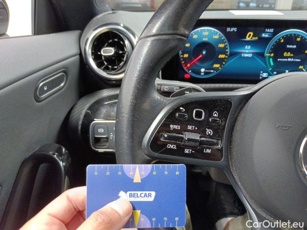 Mercedes  CLA-Klasse Mercedes-Benz CLA Shooting Brake CLA 180 d Aut. 5d #68