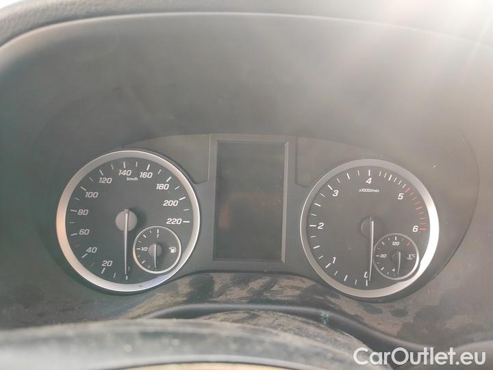 Mercedes  Vito 114 CDI RWD Long #13