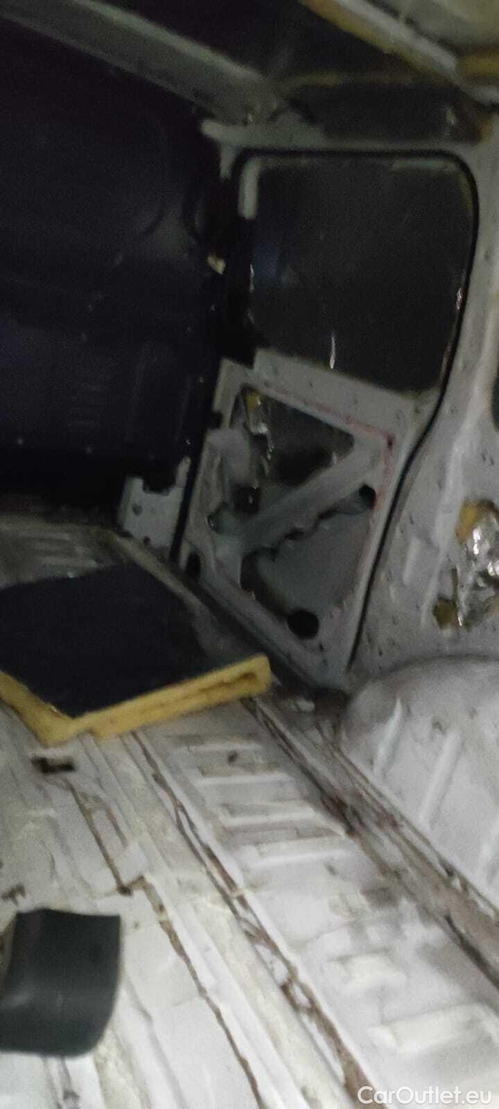 Mercedes  Vito 114 CDI RWD Long #57