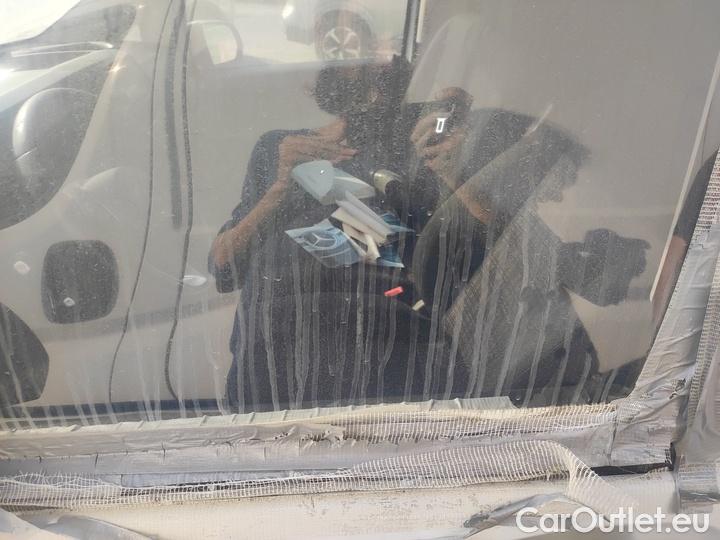 Mercedes  Vito 114 CDI RWD Long #43