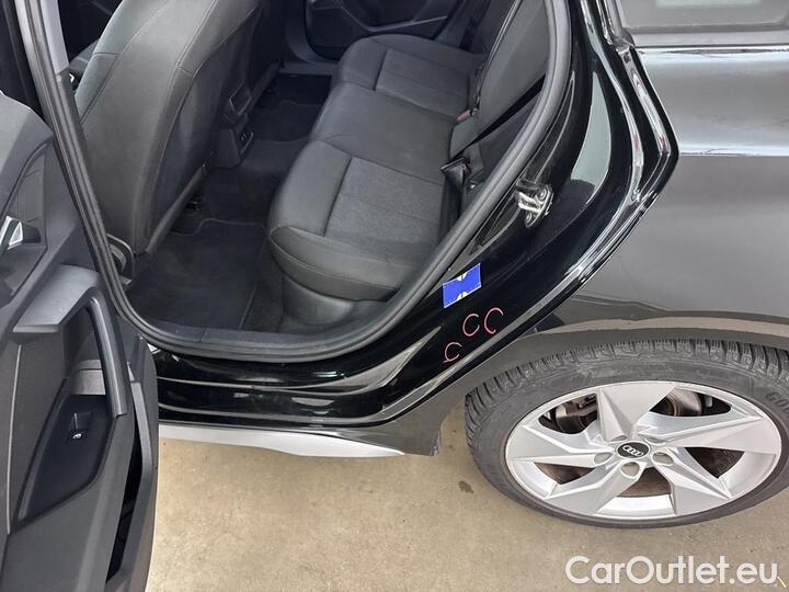 Audi  A3  Sportback 1.0 30 TFSi S line 81kW/110pk  5D/P Man-6 #39