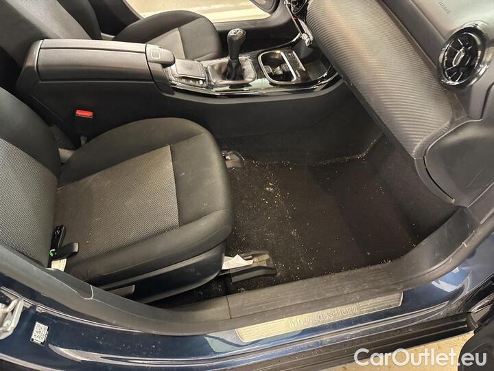 Mercedes  A-Klasse  A 180 d Business Solution 85kW/116pk  5D/P Man-6 #19