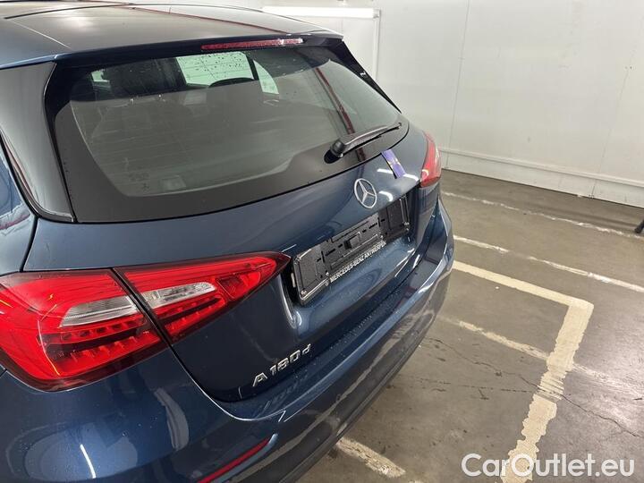 Mercedes  A-Klasse  A 180 d Business Solution 85kW/116pk  5D/P Man-6 #61