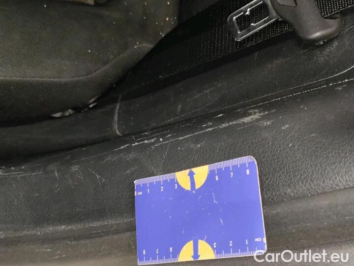 Mercedes  A-Klasse Classe A Limousine A 180d DCT Business Solution 85kW/116pk  4D/P Auto-8 #29