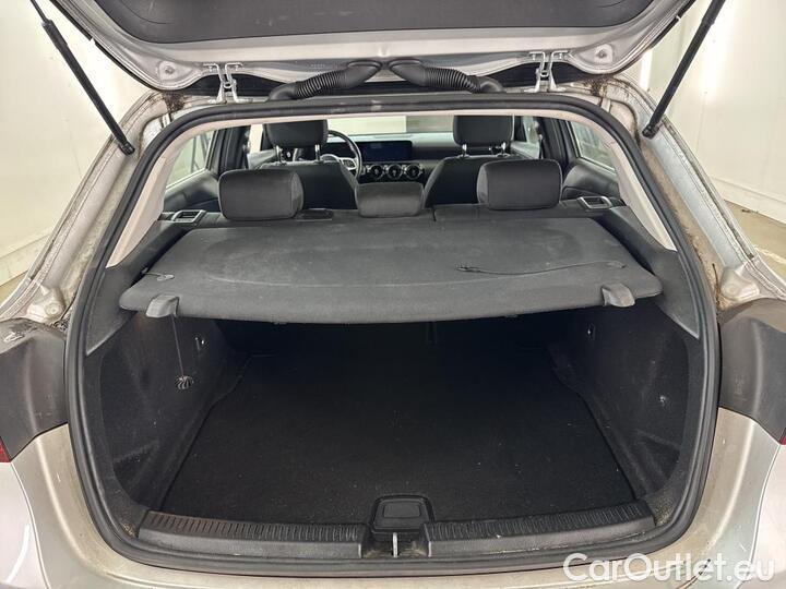 Mercedes  A-Klasse  A 180 d Business Solution 85kW/116pk  5D/P Man-6 #8