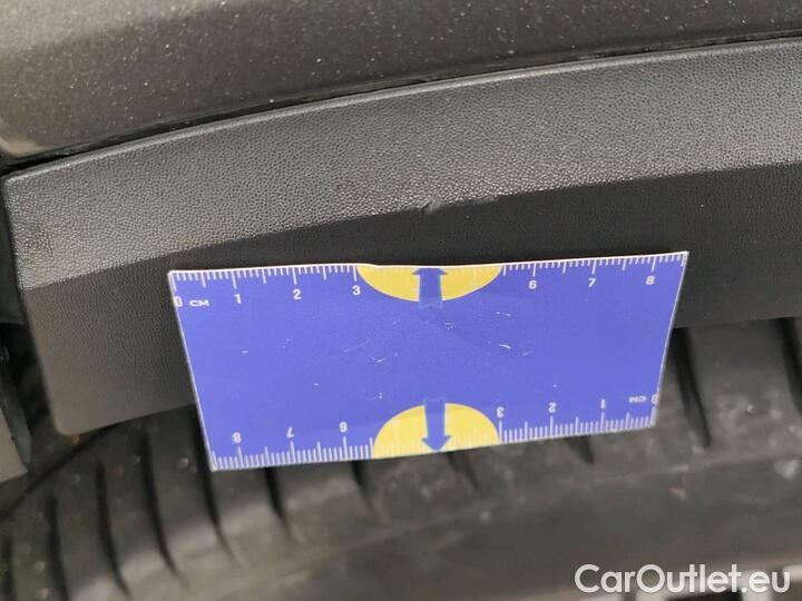 Mercedes  GLB   220 d 4MATIC 140kW/190pk  5D/P Auto-8 #19