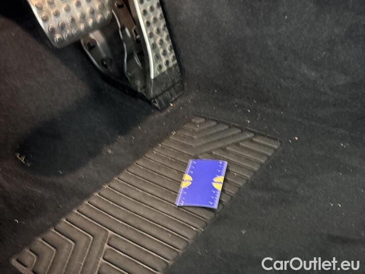 Mercedes  E-Klasse  Berline E 200 d Business Solution Limited 118kW/160pk  4D/P Auto-9 #14