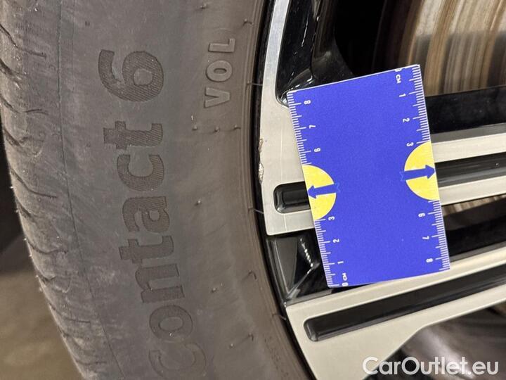 Volvo  XC 40 XC40 T4 Recharge Geartronic Inscription Expr. (PHEV) 155kW/211pk  5D/P Auto-7 #57