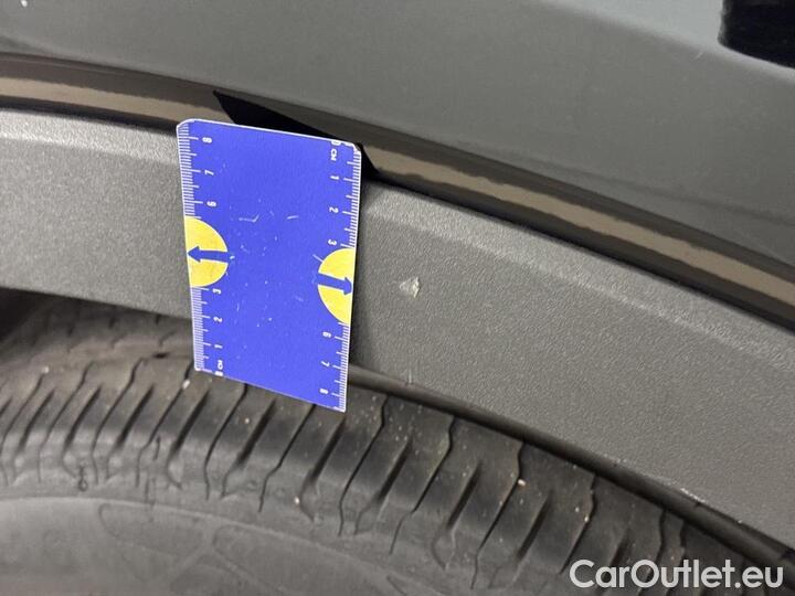 Volvo  XC 40 XC40 T5 Twin Engine R-Design 192kW/261pk  5D/P Auto-7 #93