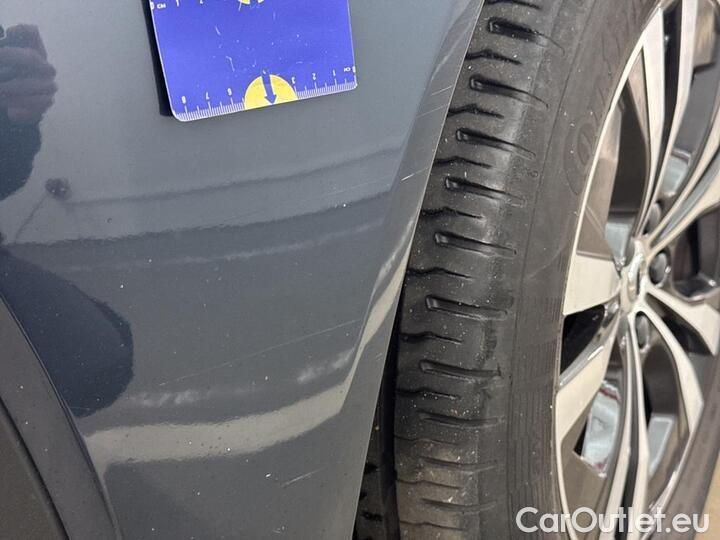 Volvo  XC60  B4 D Geartronic Momentum Pro (Mild Hybrid) 145kW/197pk  5D/P Auto-8 #24