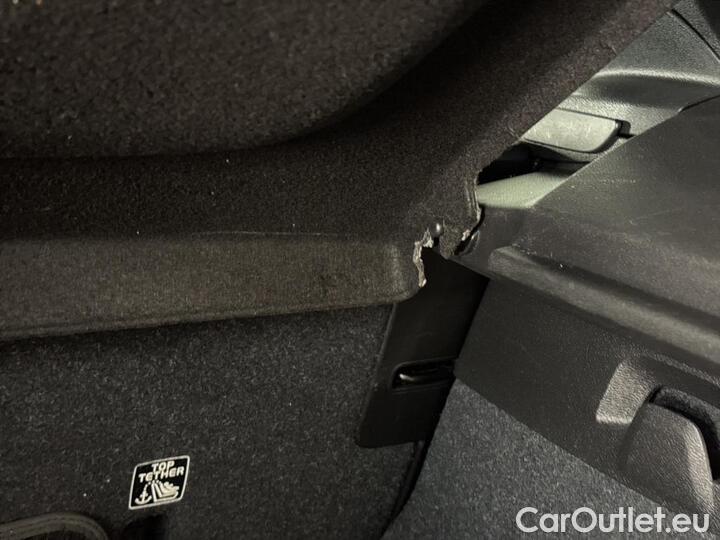 Volvo  XC 40 XC40 T5 Twin Engine R-Design 192kW/261pk  5D/P Auto-7 #52