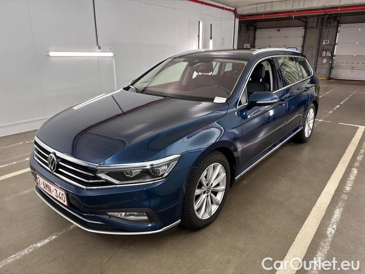 Volkswagen  Passat  Variant 2.0 TDI DSG Elegance Business 90kW/122pk  5D/P Auto-7 #1