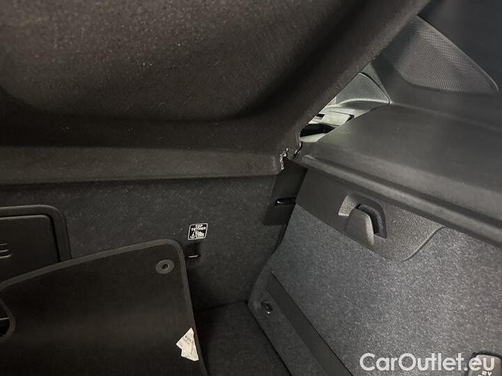 Volvo  XC 40 XC40 T5 Twin Engine R-Design 192kW/261pk  5D/P Auto-7 #51