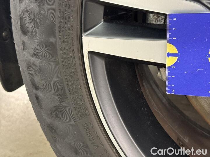 Volvo  XC 40 XC40 T5 Twin Engine R-Design 192kW/261pk  5D/P Auto-7 #48