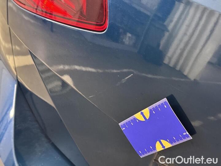 Volkswagen  Passat  Variant 2.0 TDI DSG Elegance Business 90kW/122pk  5D/P Auto-7 #57