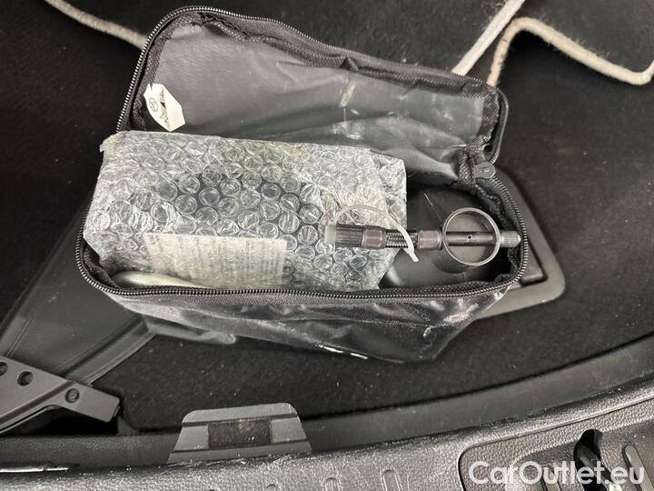 Toyota  Corolla  Touring Sports 1.8 Hybrid Dynamic e-CVT (Active Hybrid) 90kW/122pk  5D/P Auto-V #10