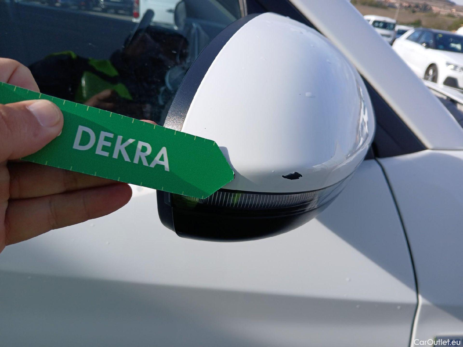  Hyundai  Tucson HYUNDAI  / 2018 / 5P / todoterreno 1.6 CRDI 85kW (116CV) 48V SLE Sky 4X2(SL)(SP) #26