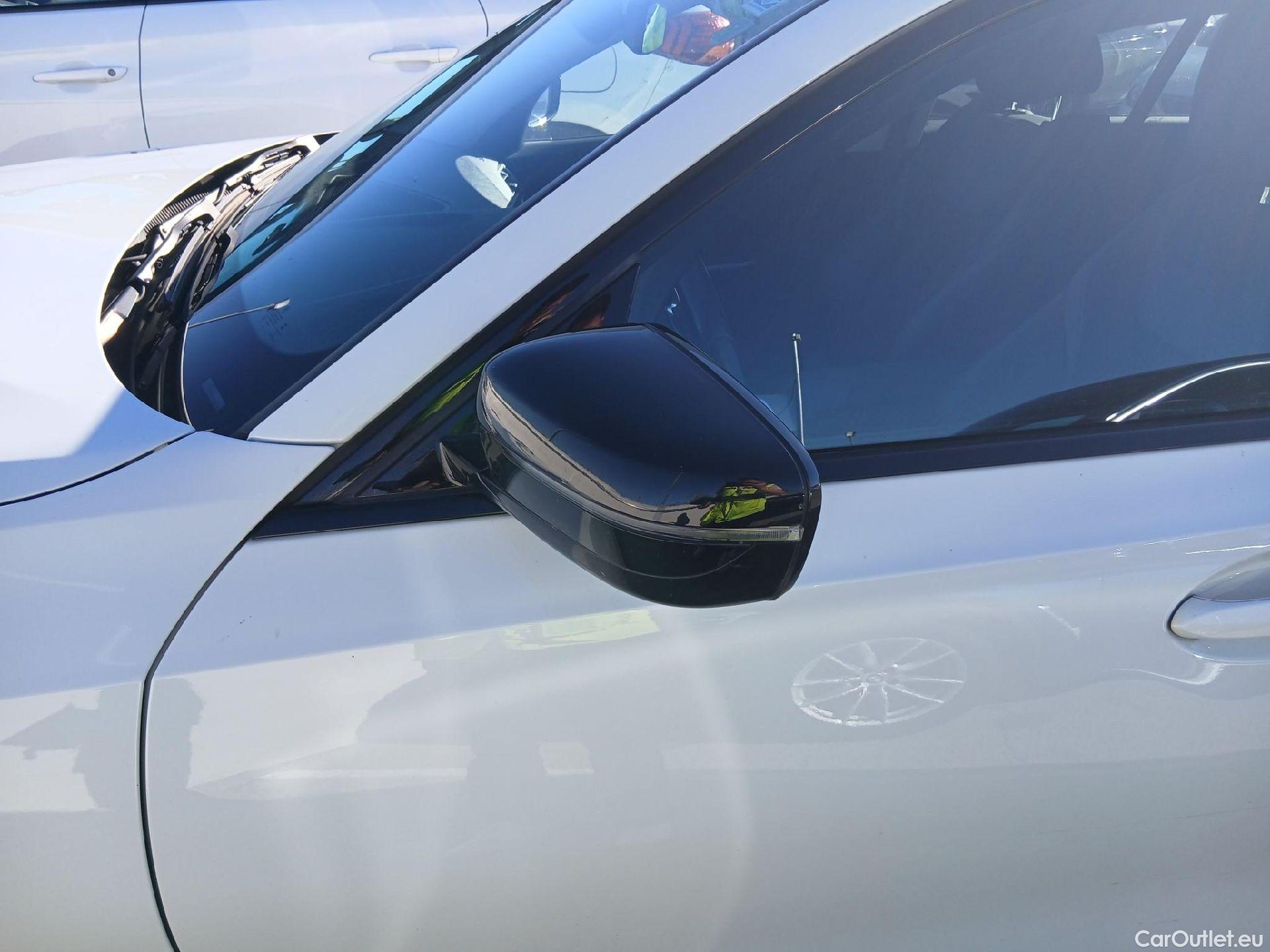  Bmw  Serie 3  Touring 320d xDrive Sport Line 2.0 190CV AT8 E6dT #19