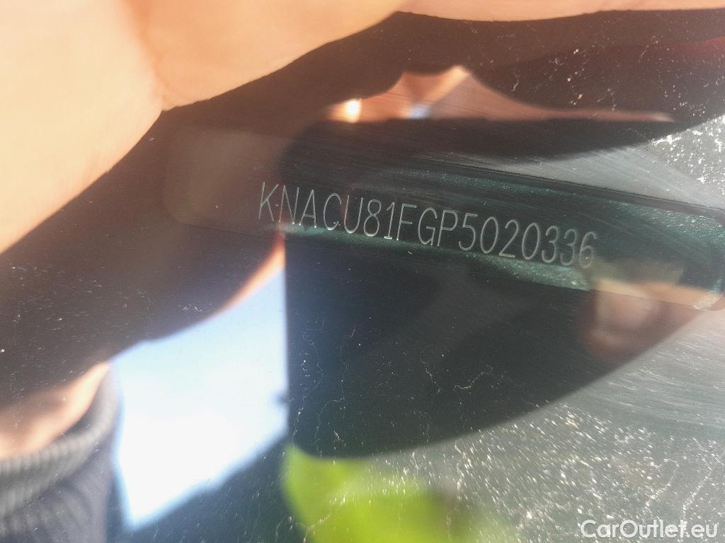 KIA  Niro KIA  / 2022 / 5P / crossover 1.6 GDi PHEV 135kW (183CV) Concept #20